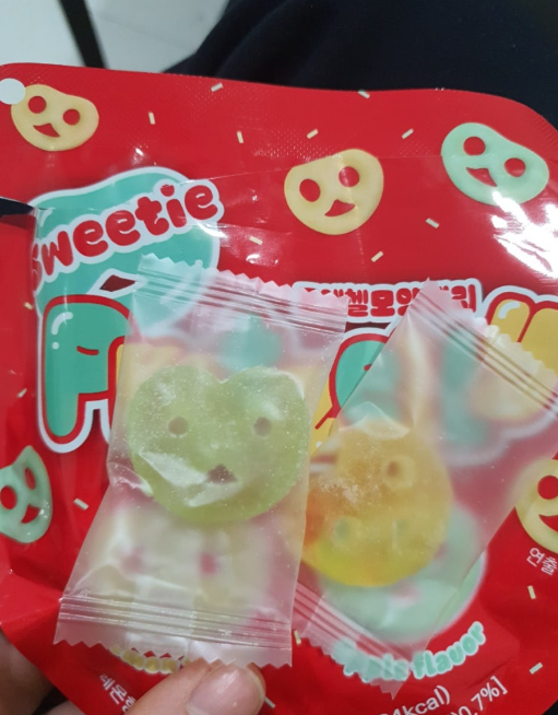프레첼 모양젤리 48g