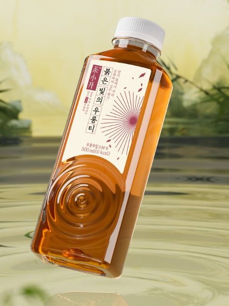 붉은빛의 우롱티 500ml