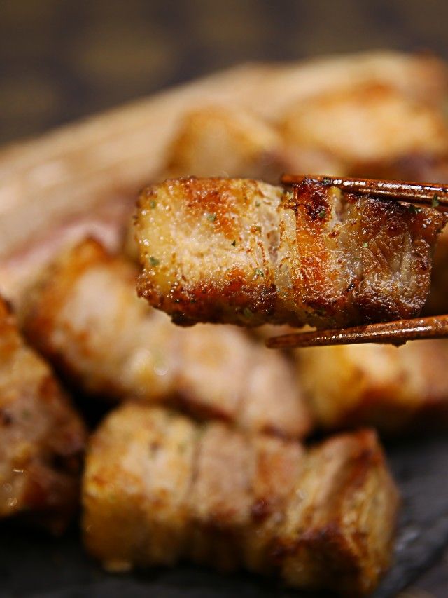 직화 참숯 초벌 통삼겹 500g