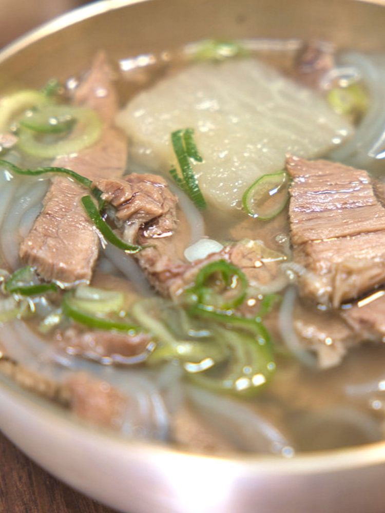 뼈 없는 한우 버섯 갈비탕 2인분
