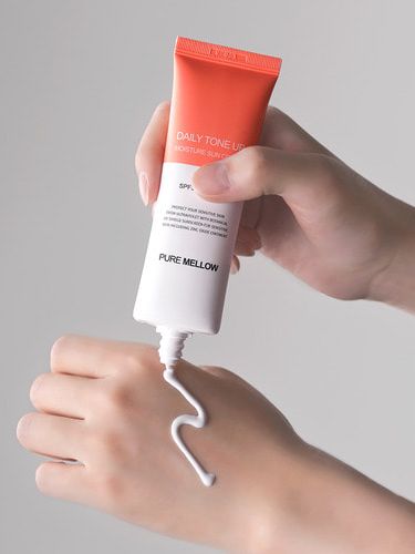 [퓨어멜로우] 데일리 톤업 촉촉 선크림 50g (SPF 50+, PA++++)