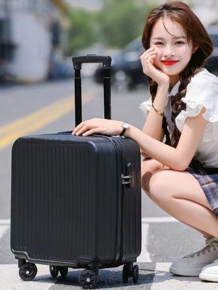 [디베네] 노스텔지어 18인치 여행용 캐리어
